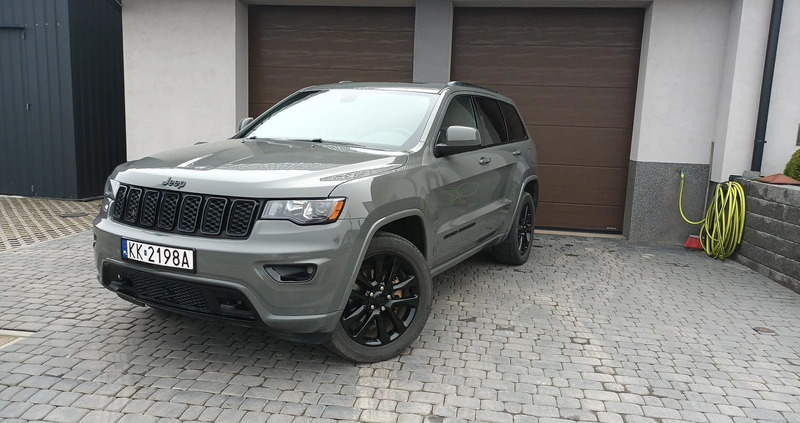 Jeep Grand Cherokee cena 133000 przebieg: 107500, rok produkcji 2019 z Kraków małe 172